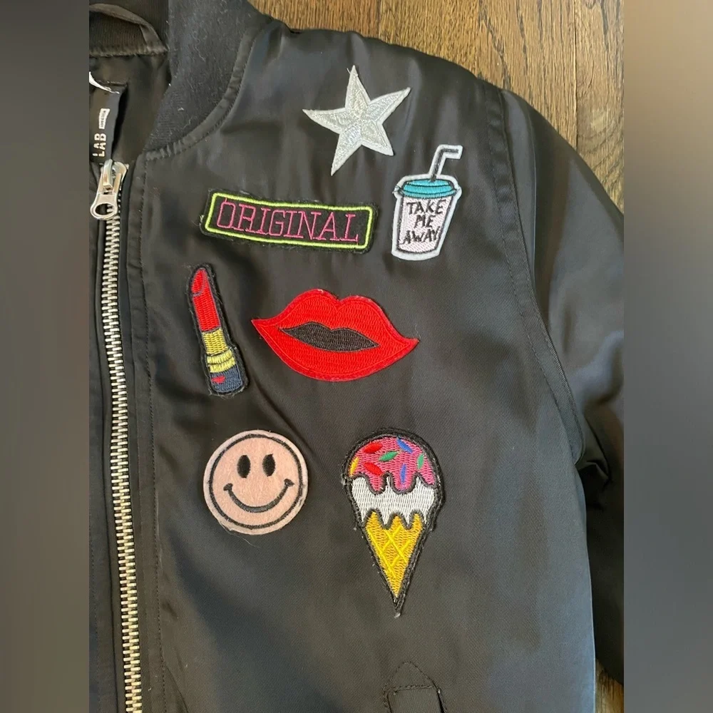 Design Lab Bomber Jacket Black Satin Patches Lips Lipstick Smiley Face Cactus - Picture 4 of 6